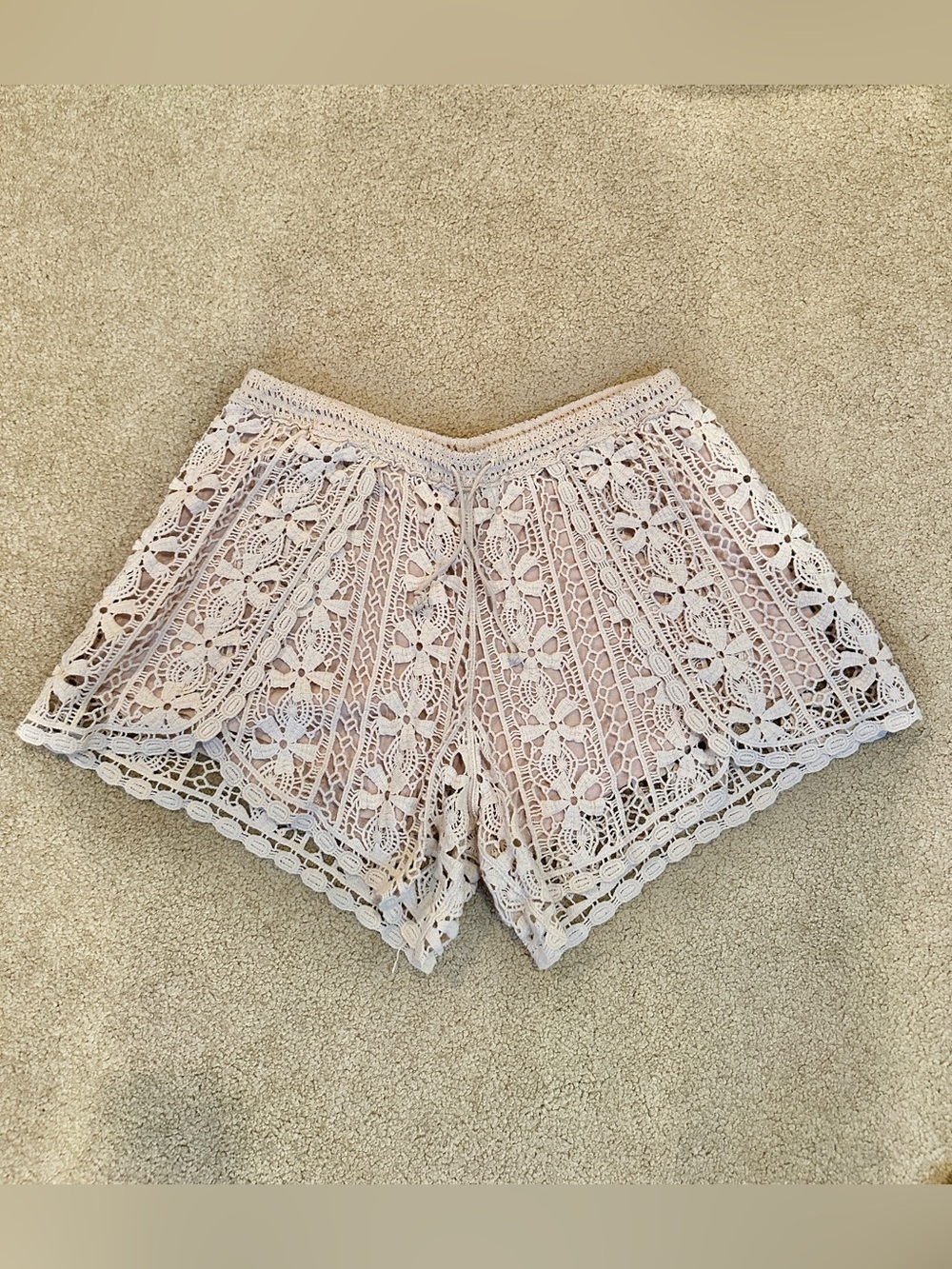 Cream Crochet Drawstring Shorts • Size L